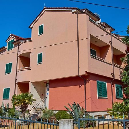 Pansion Hrga Hotel Vodice Ngoại thất bức ảnh