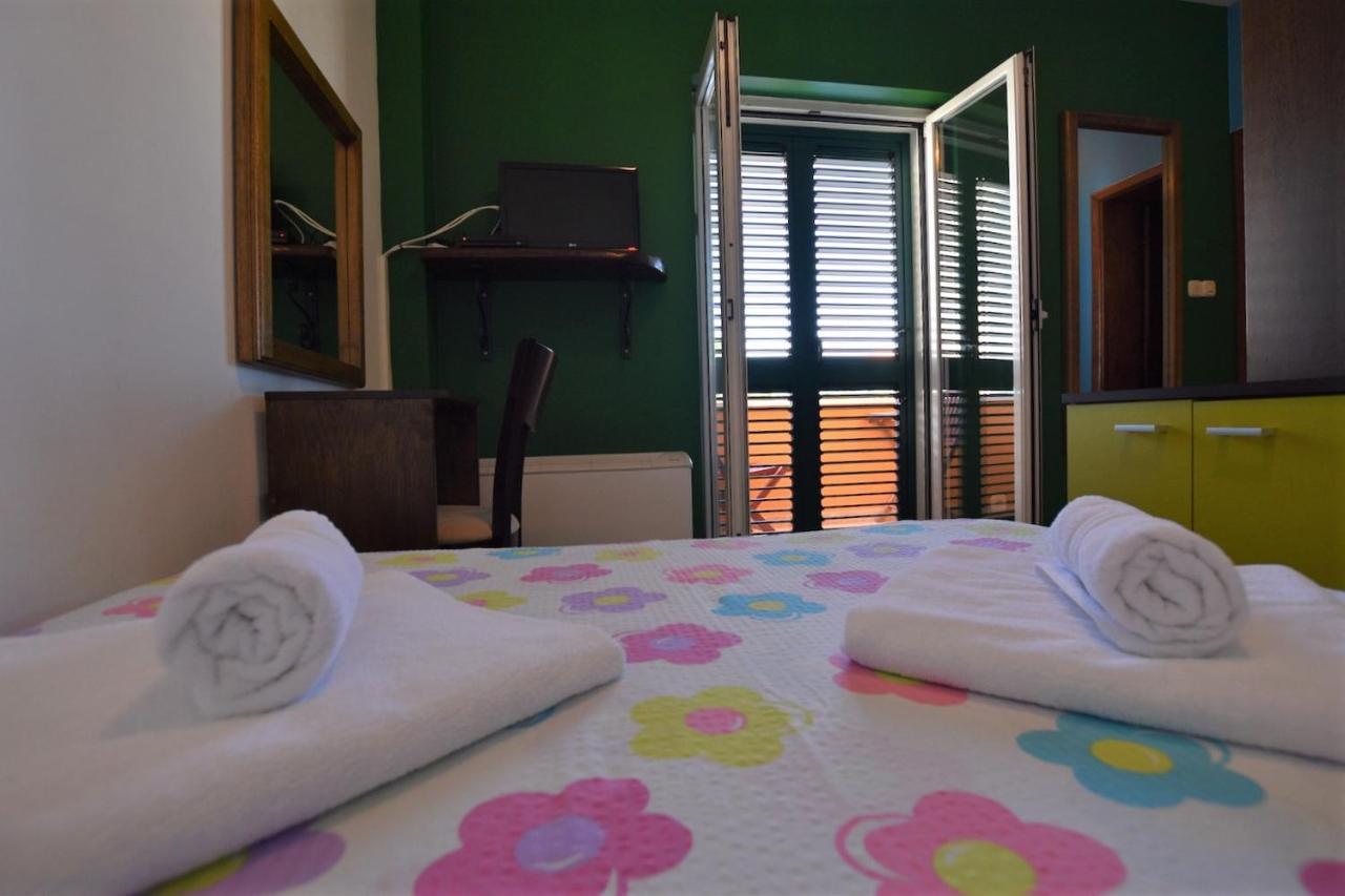 Pansion Hrga Hotel Vodice Ngoại thất bức ảnh