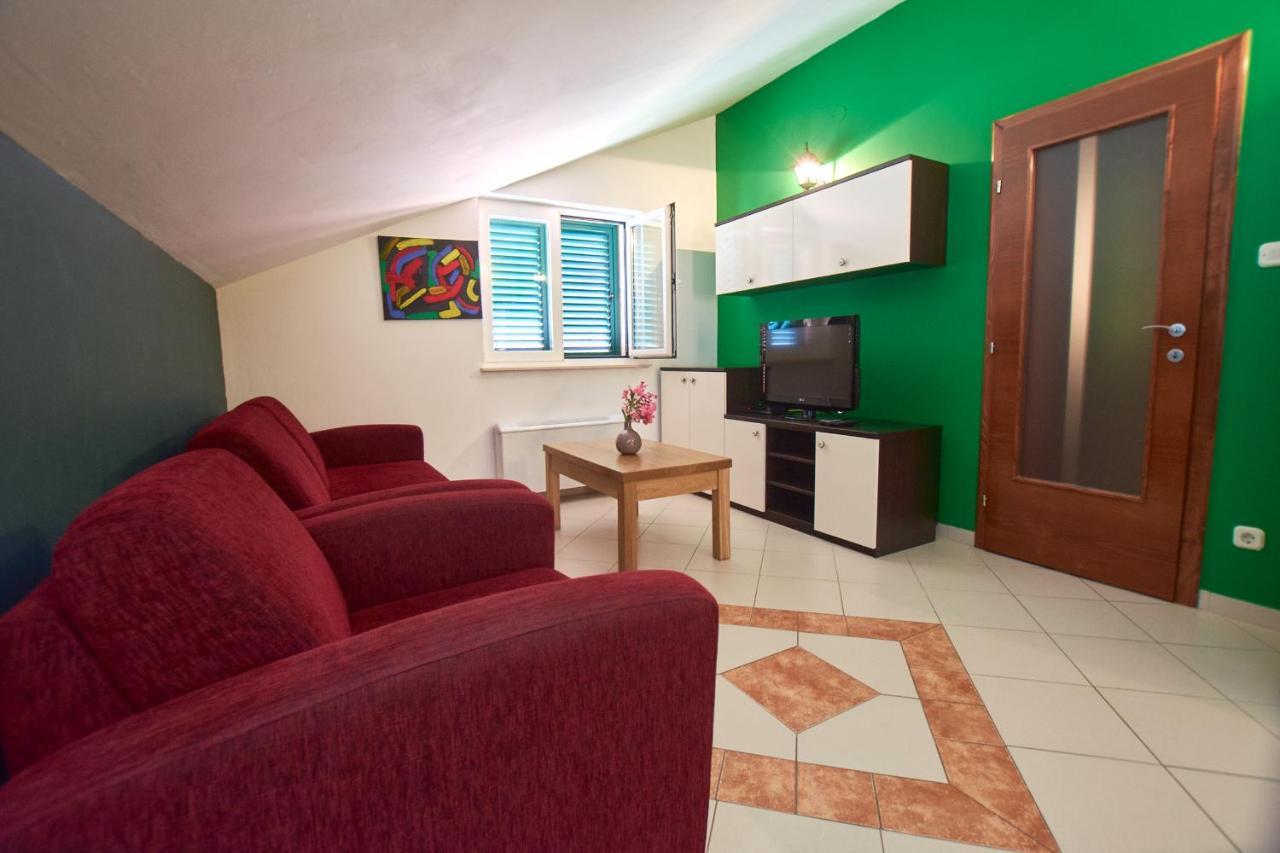 Pansion Hrga Hotel Vodice Ngoại thất bức ảnh