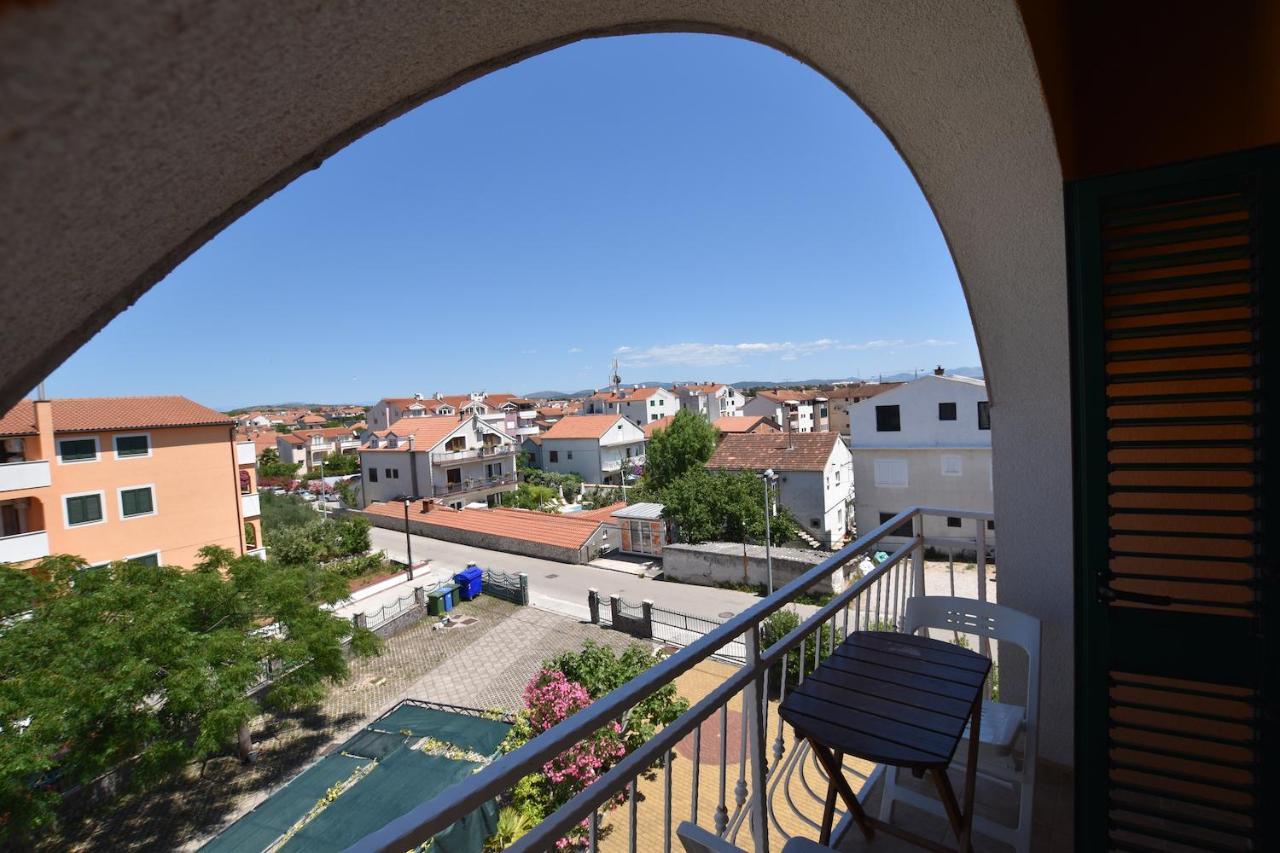 Pansion Hrga Hotel Vodice Ngoại thất bức ảnh