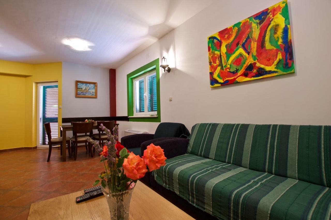 Pansion Hrga Hotel Vodice Ngoại thất bức ảnh