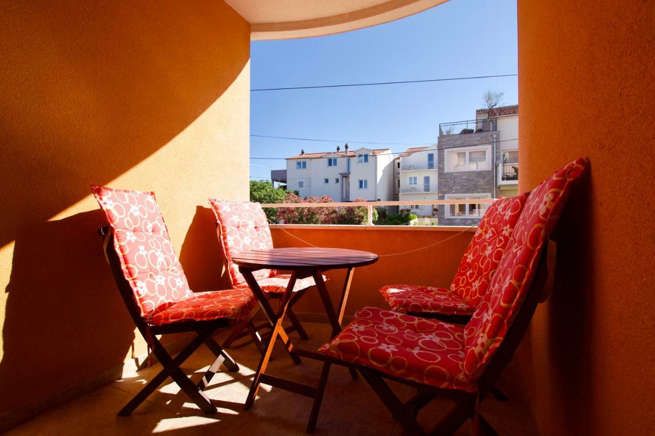Pansion Hrga Hotel Vodice Ngoại thất bức ảnh