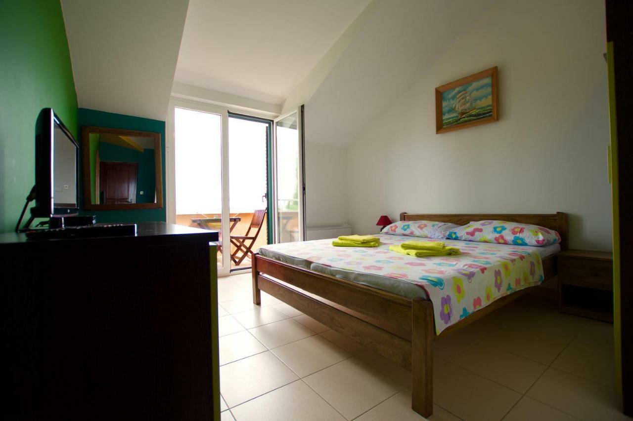 Pansion Hrga Hotel Vodice Ngoại thất bức ảnh