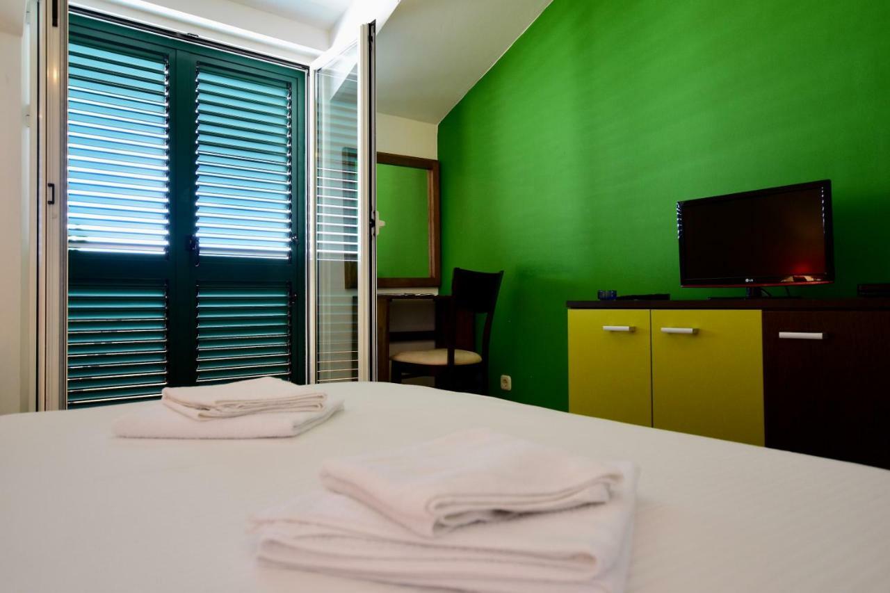 Pansion Hrga Hotel Vodice Ngoại thất bức ảnh