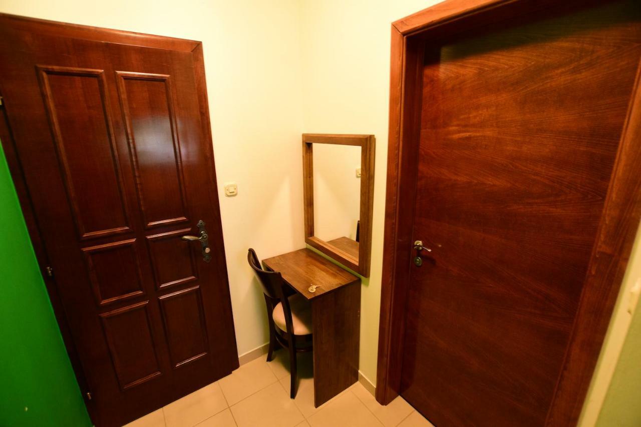 Pansion Hrga Hotel Vodice Ngoại thất bức ảnh