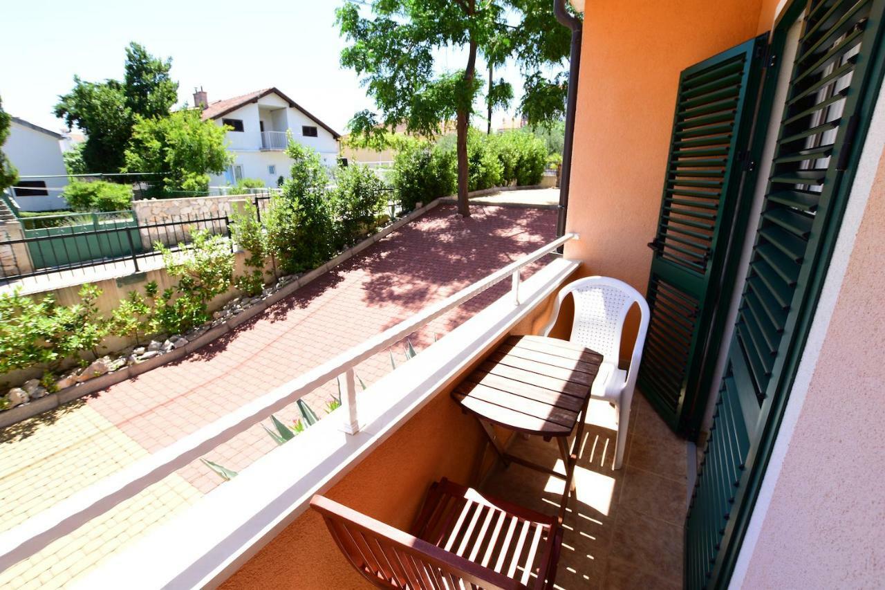 Pansion Hrga Hotel Vodice Ngoại thất bức ảnh