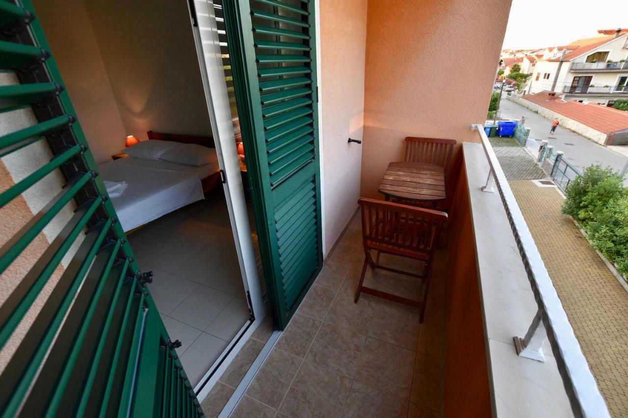 Pansion Hrga Hotel Vodice Ngoại thất bức ảnh