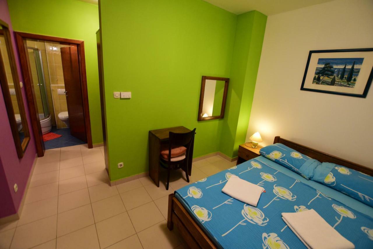 Pansion Hrga Hotel Vodice Ngoại thất bức ảnh